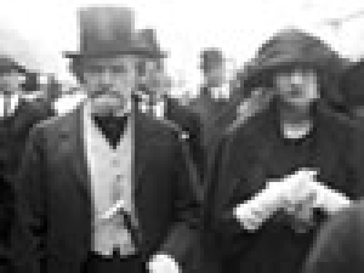 Huguet so tatko i Vilijam Edru Klark