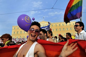 [„Бакни ме насекаде“ - геј парада во Атина]